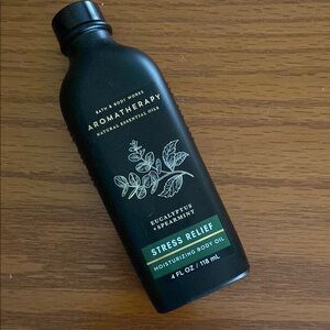 Bath & Body Works Stress Relief Body Oil eucalyptus spearmint new full